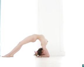Teen girl nude gymnastics and naked yoga erotic