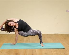 Sexy guru in instructional hot yoga video